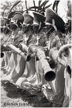 Engan Dancers with Large Drums